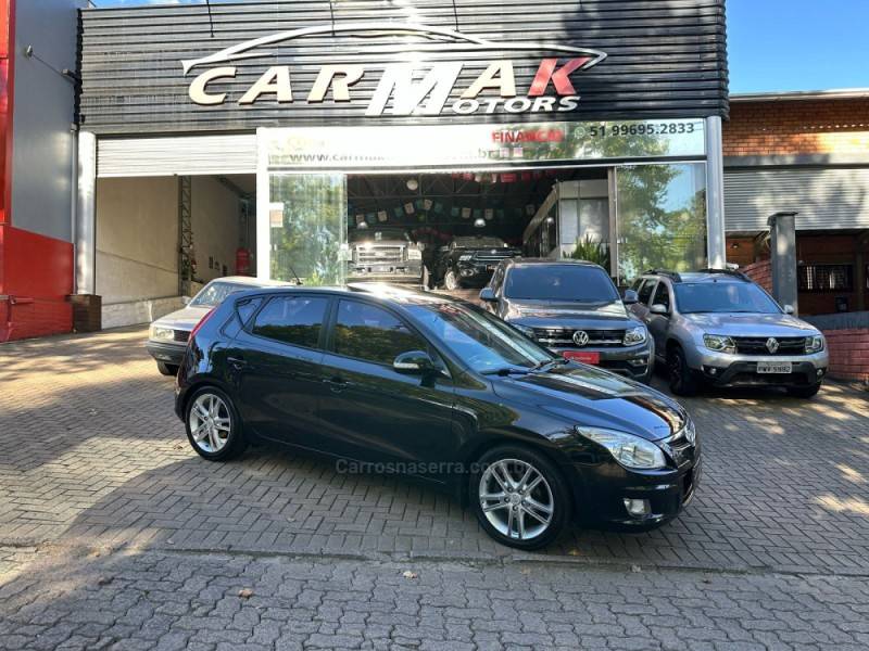 HYUNDAI - I30 - 2009/2010 - Preta - R$ 52.900,00