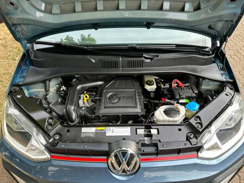 VOLKSWAGEN - UP - 2017/2018 - Azul - R$ 65.900,00