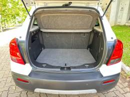 CHEVROLET - TRACKER - 2015/2016 - Branca - R$ 74.900,00