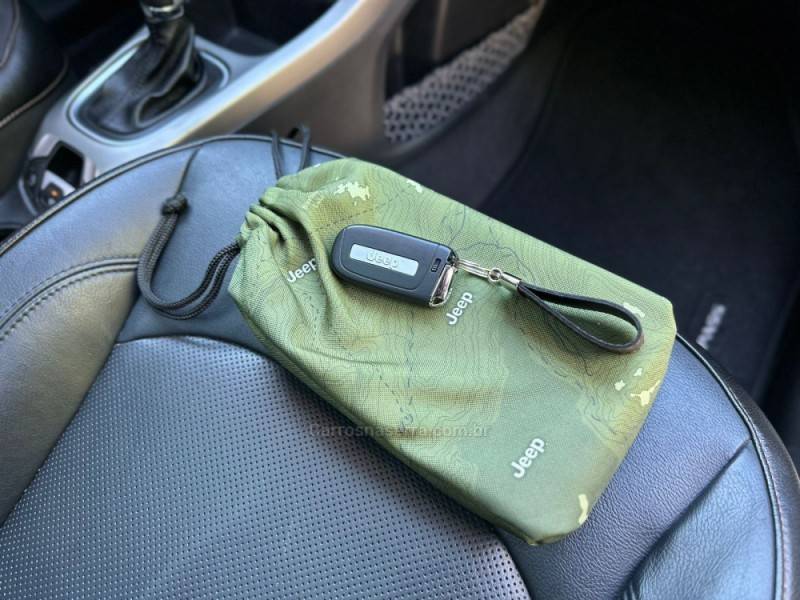 JEEP - COMPASS - 2019/2020 - Branca - R$ 109.900,00