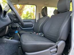SUZUKI - JIMNY - 2015/2016 - Branca - R$ 78.900,00